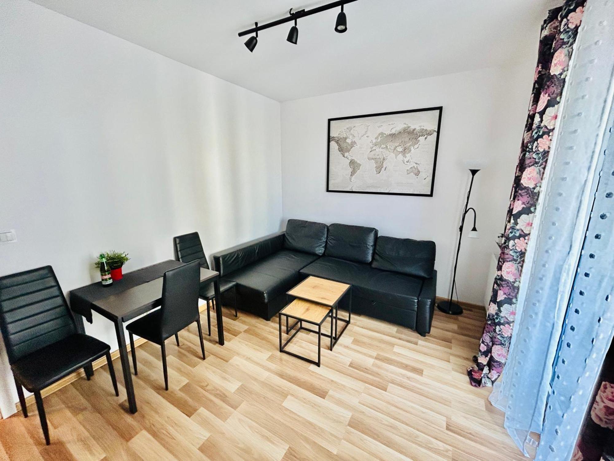Apartament, Free Parking, Blisko Rynek-dworzec Pkp-pks, Sklepy Apartment