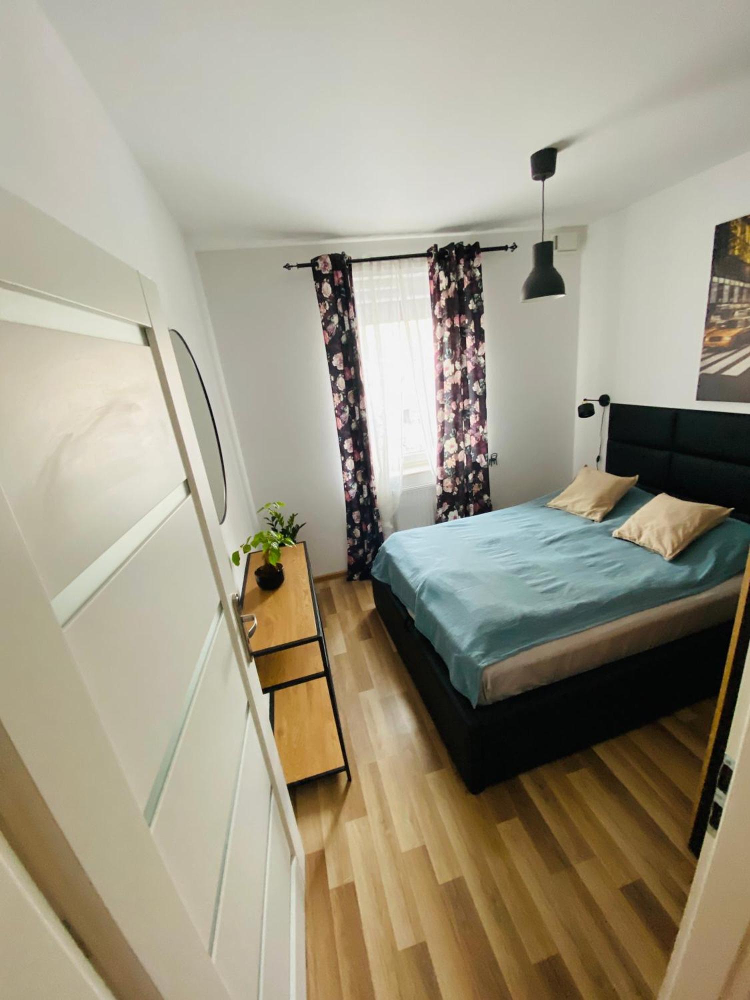 Apartament, Free Parking, Blisko Rynek-dworzec Pkp-pks, Sklepy