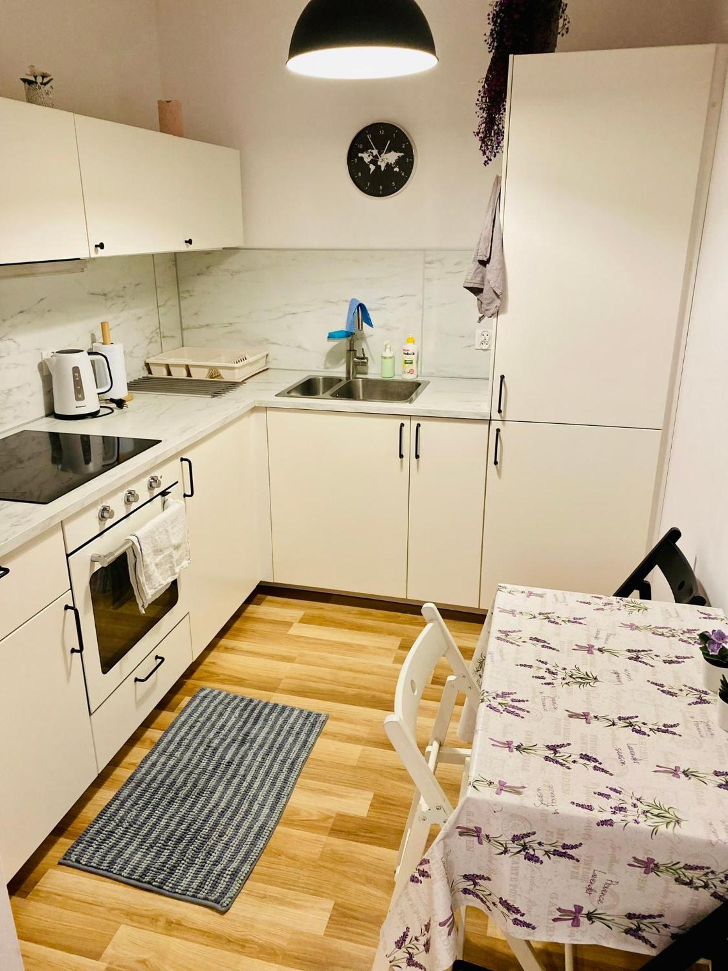 Apartament, Free Parking, Blisko Rynek-dworzec Pkp-pks, Sklepy Apartment *